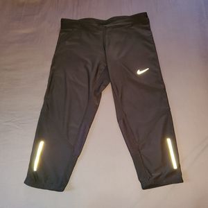 Women's Nike Dri-Fit Tech Running Capri
